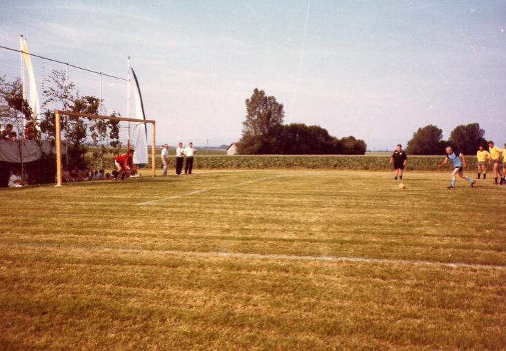 1985Xare Elfer