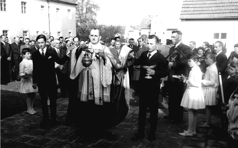 Schulhauseinweihung 1963 in Asenkofen kl