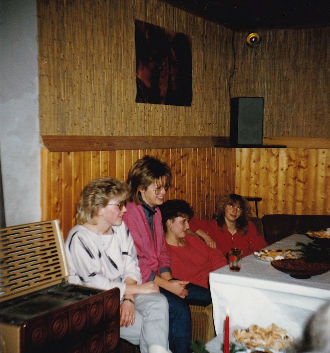 1985 WF 5