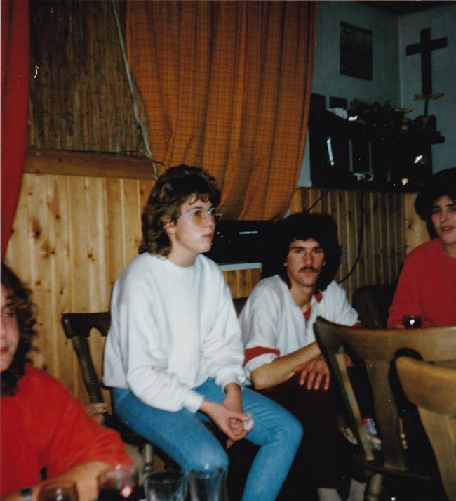 1985 WF 6