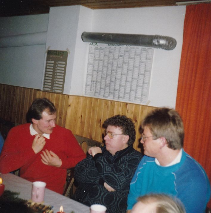 1987 WF 1