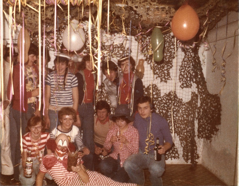 Fasching im Jugendheim 1976klein