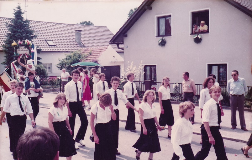Fahnenweihe Pilling 1982 3